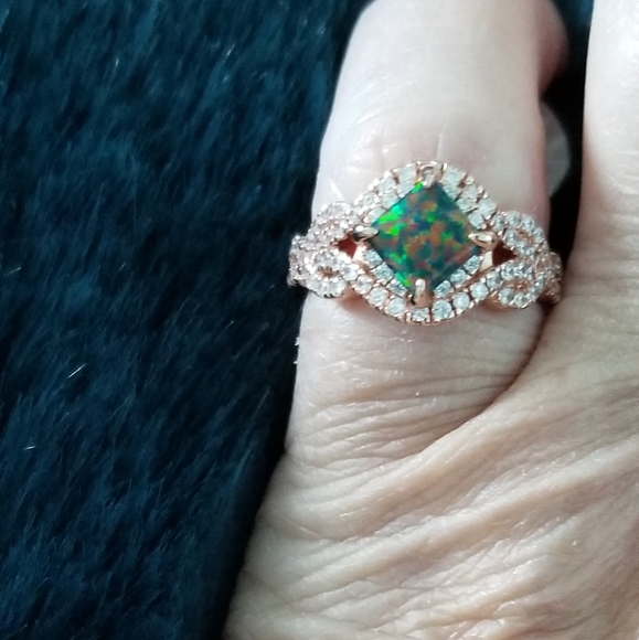 BLACK FIRE OPAL RING - Picture 3 of 8